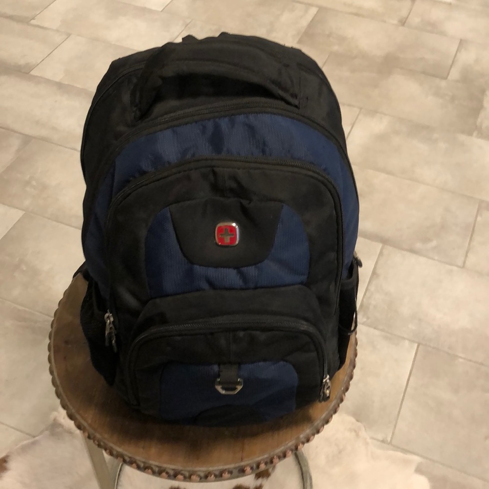 Swiss gear back pack